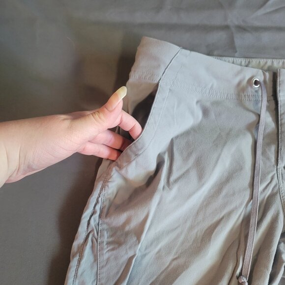 Columbia Shorts Womens 6 Cream Brown Omni-Shield Water & Stain Repellant Outdoor - Picture 2 of 12